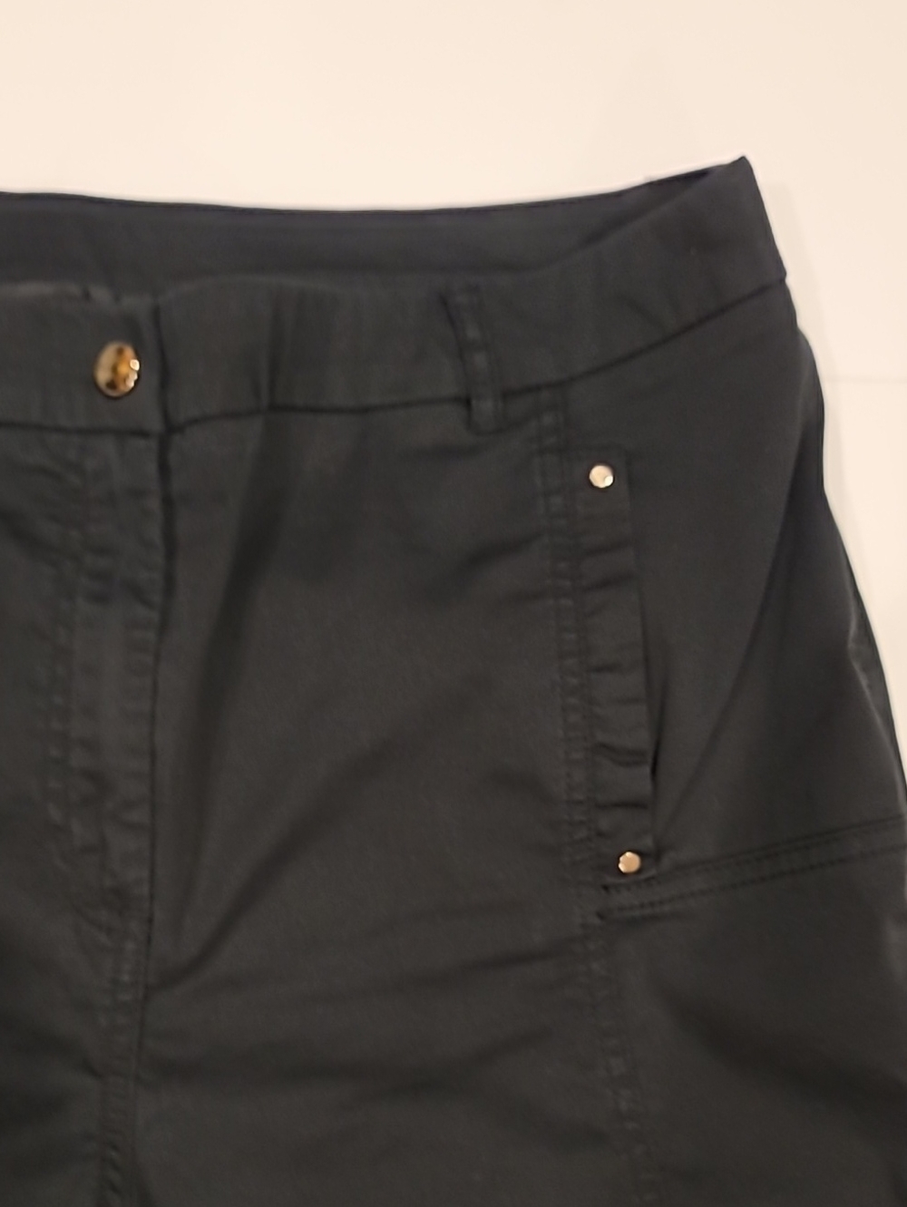 Chico's Black Cropped Rolled Hem Pants 2.5 Large 14 - Picture 4 of 13